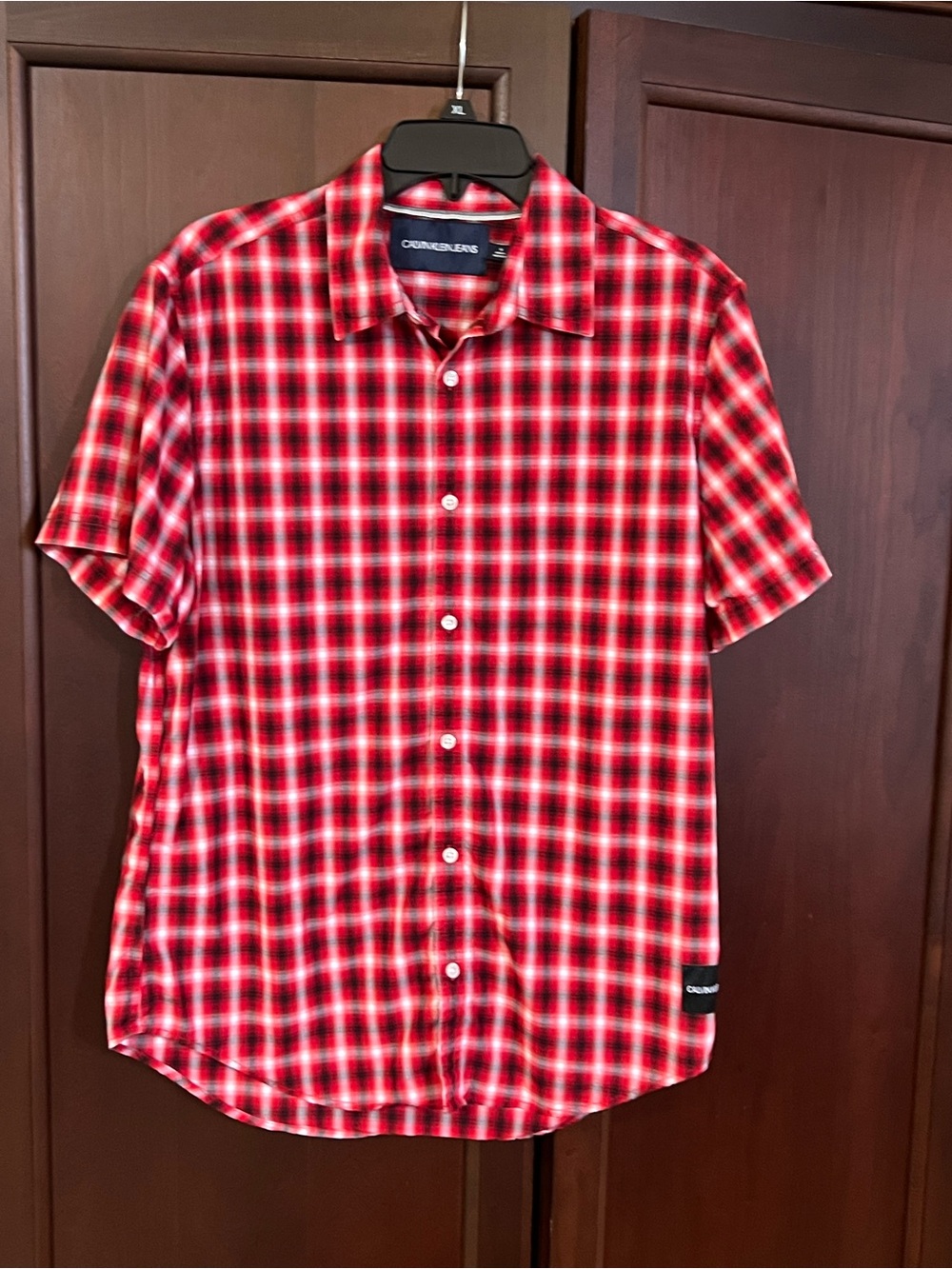 Calvin Klein Jeans Red Plaid Short Sleeve Button-Down Shirt